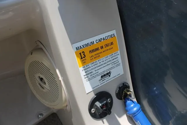 Slide: The Image of Harris SUNLINER LS 220 2012 - 12