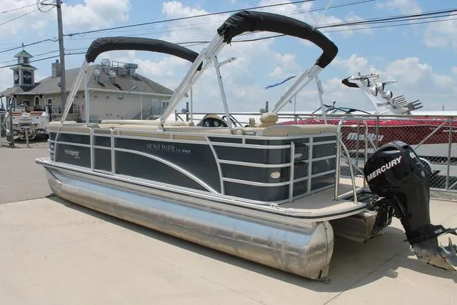 Slide: The Image of Harris SUNLINER LS 220 2012 - 3