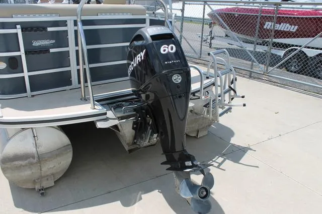 Slide: The Image of Harris SUNLINER LS 220 2012 - 4