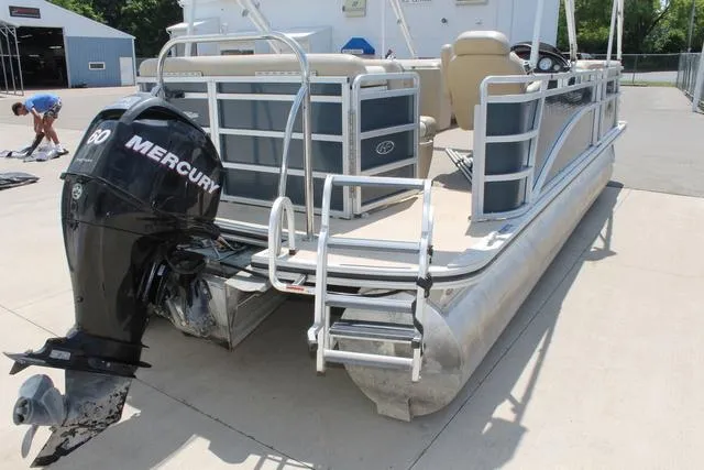 Slide: The Image of Harris SUNLINER LS 220 2012 - 5