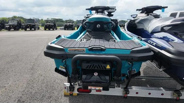 Slide: The Image of Sea-Doo GTX 2025 - 11