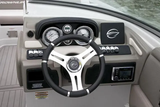 Slide: The Image of Crownline Boats E235 XS 2022 - 17