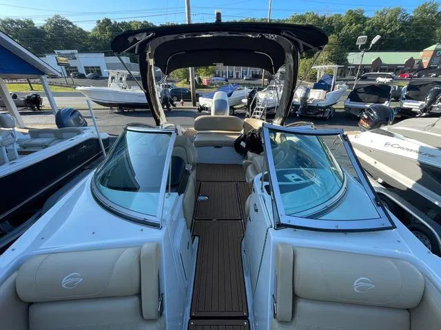 Slide: The Image of Crownline Boats E235 XS 2022 - 6