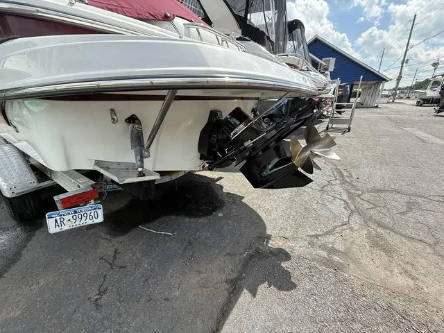 Slide: The Image of Crownline Boats 260 EX 2004 - 7