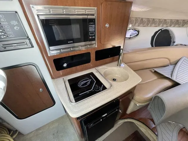 Slide: The Image of Crownline Boats 264 CR 2019 - 13