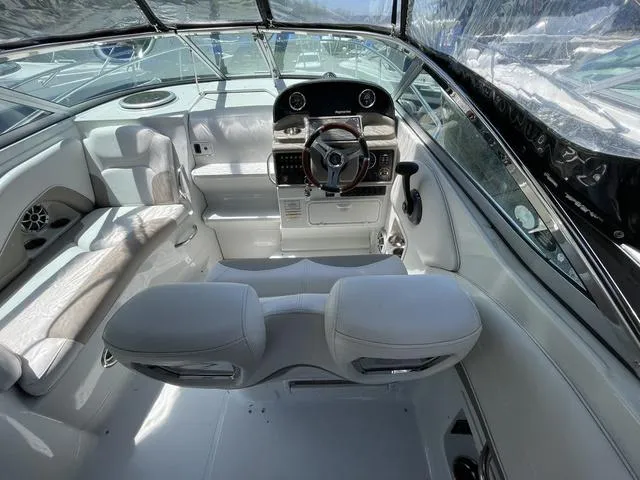 Slide: The Image of Crownline Boats 264 CR 2019 - 9