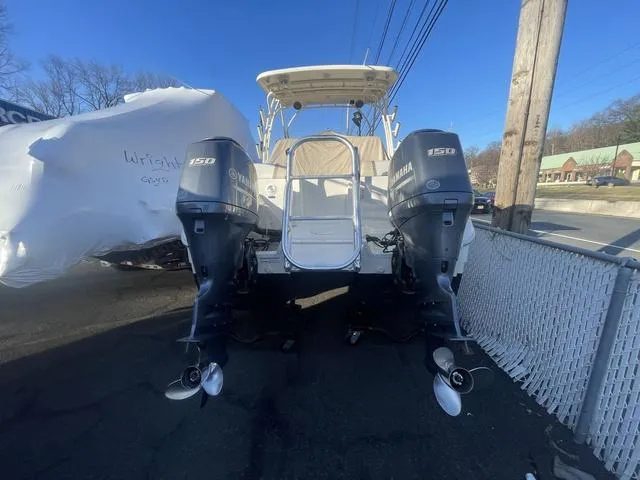 Slide: The Image of World Cat 255 DC 2015 - 3