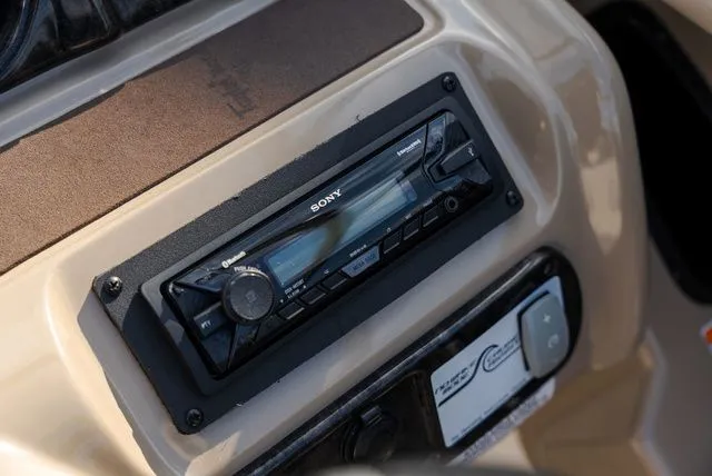 Slide: The Image of Yamaha 242 Limited 2012 - 12