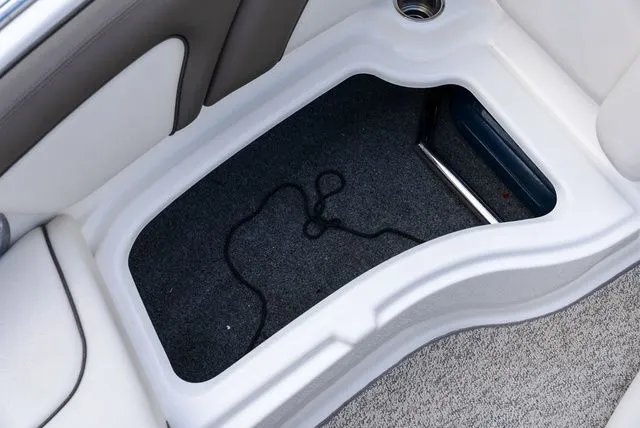 Slide: The Image of Yamaha 242 Limited 2012 - 18