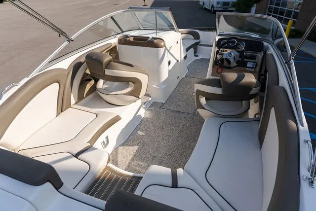 Slide: The Image of Yamaha 242 Limited 2012 - 4