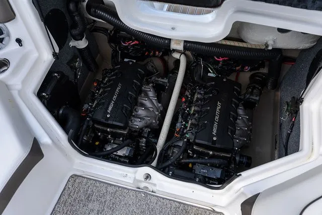 Slide: The Image of Yamaha 242 Limited 2012 - 8