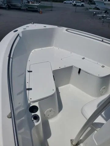 Slide: The Image of Sail Fish 218 CC 2004 - 16