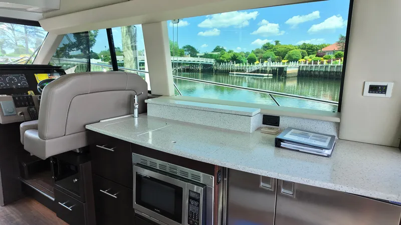 Slide: The Image of Regal 42 Fly 2018 - 12