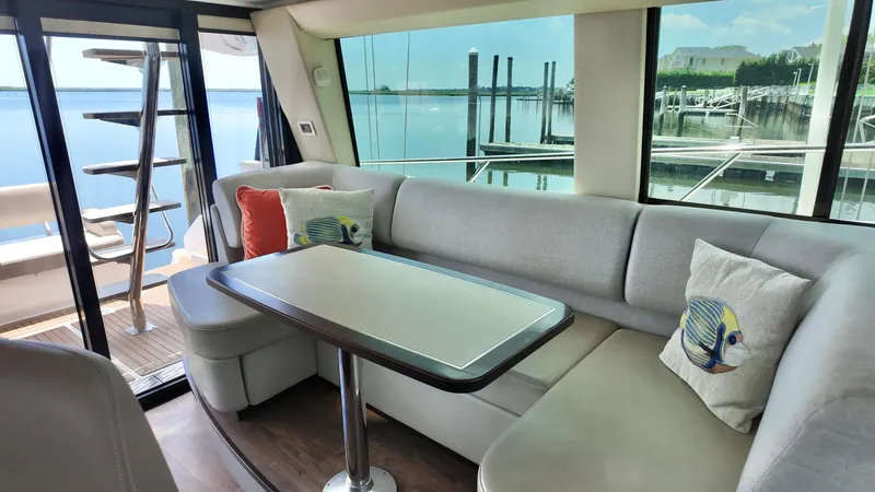 Slide: The Image of Regal 42 Fly 2018 - 8