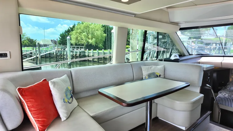 Slide: The Image of Regal 42 Fly 2018 - 9