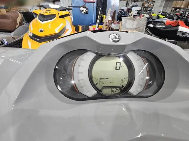 Slide: The Image of Sea-Doo GTI 2019 - 6