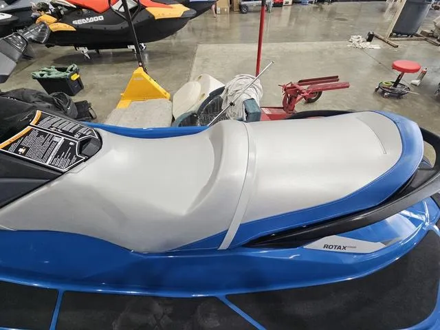 Slide: The Image of Sea-Doo GTI 2019 - 9