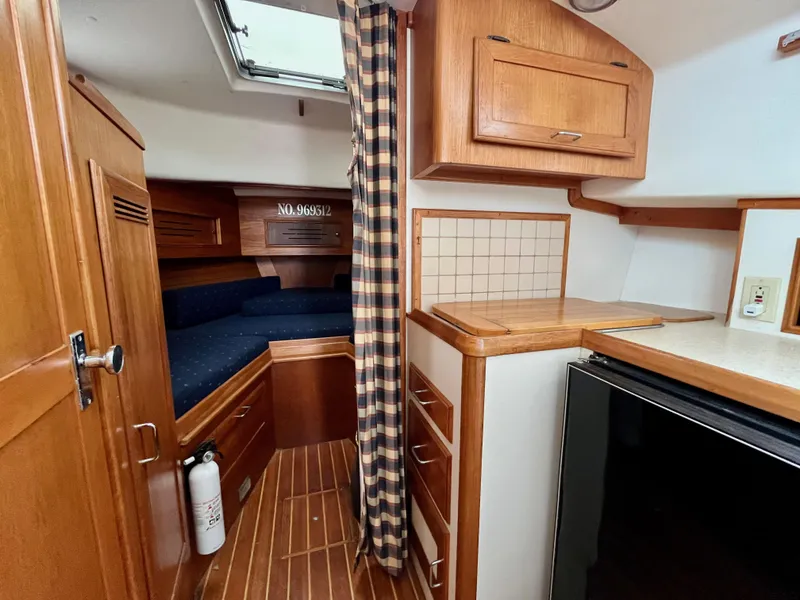 Slide: The Image of Cape Dory 28 1991 - 4