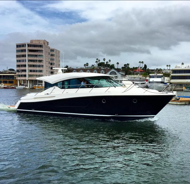 Slide: The Image of Tiara 50 Coupe 2016 - 0