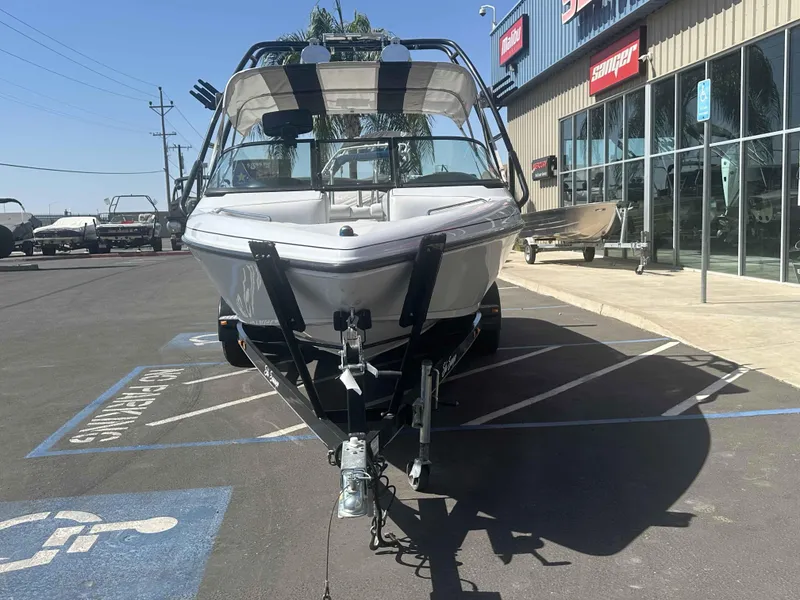 Slide: The Image of Sanger V230 2003 - 4