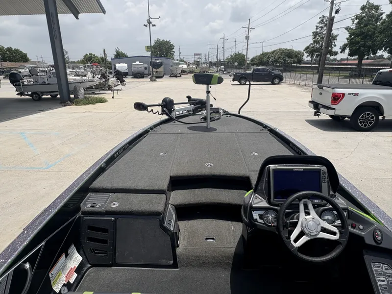 Slide: The Image of Skeeter FX21 Limited Edition 2017 - 10