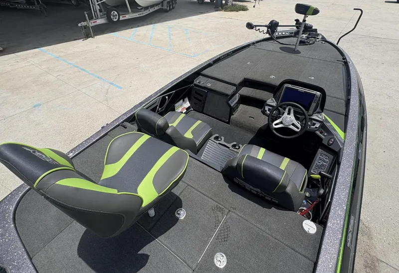 Slide: The Image of Skeeter FX21 Limited Edition 2017 - 11