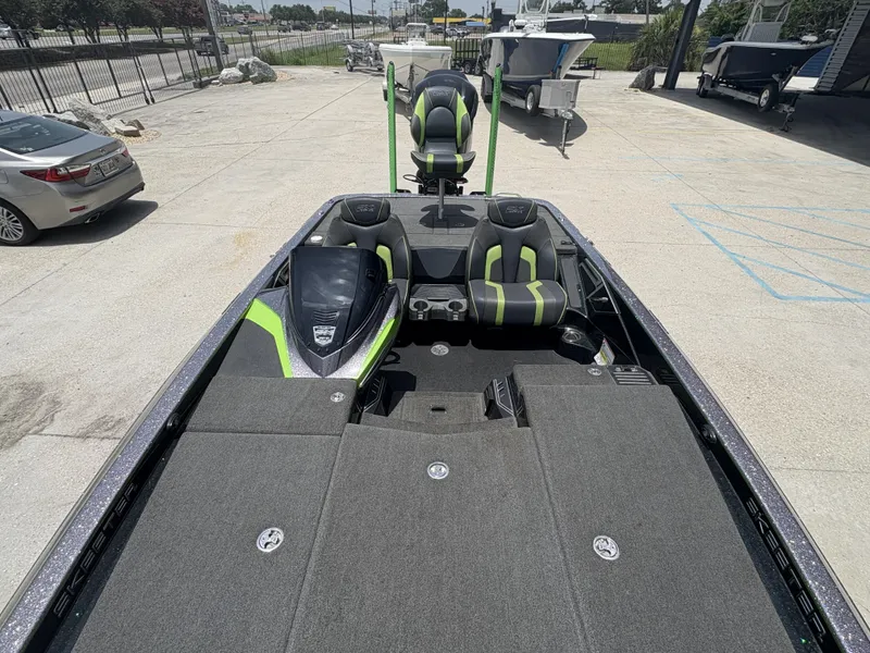 Slide: The Image of Skeeter FX21 Limited Edition 2017 - 8