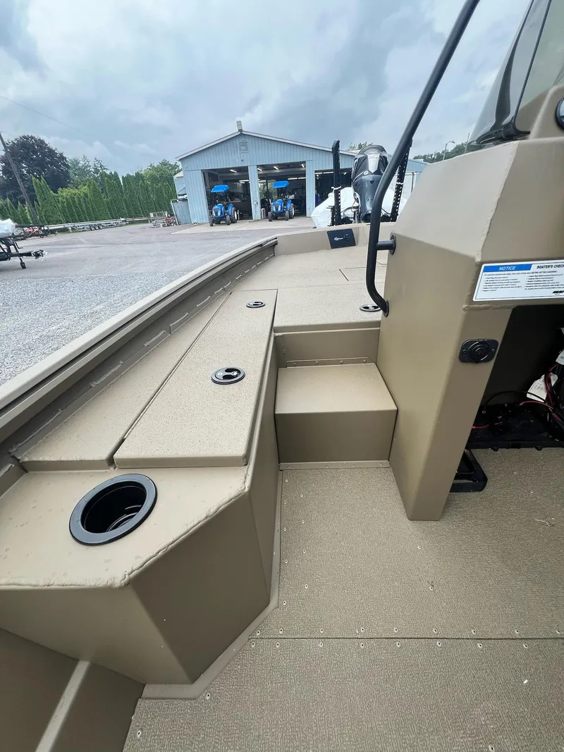 Slide: The Image of G3 Gator Tough 20 CCJ 2025 - 10