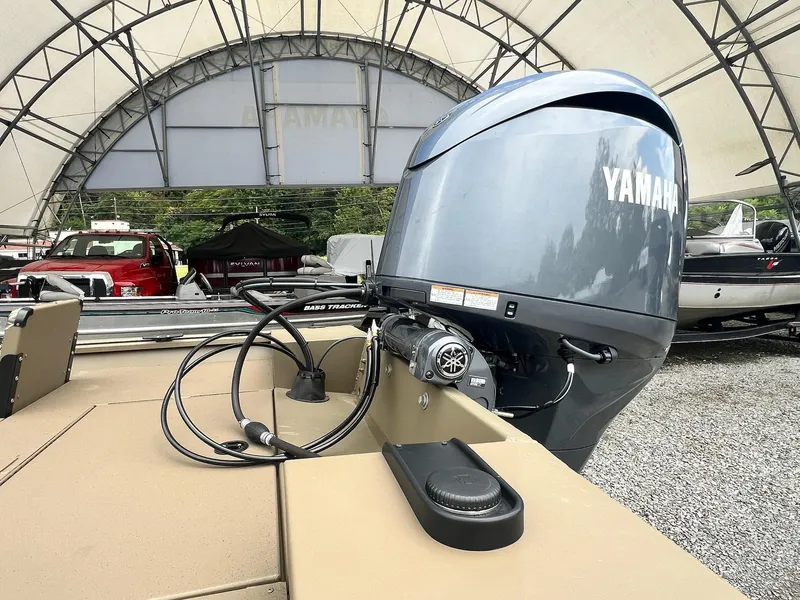 Slide: The Image of G3 Gator Tough 20 CCJ 2025 - 3