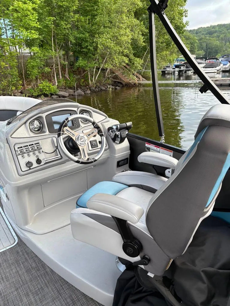 Slide: The Image of South Bay 500 Series 525RS Twin-3.0+ 2020 - 20