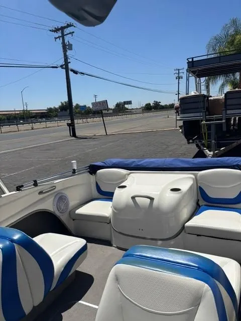 Slide: The Image of Bayliner 175XT 2006 - 10