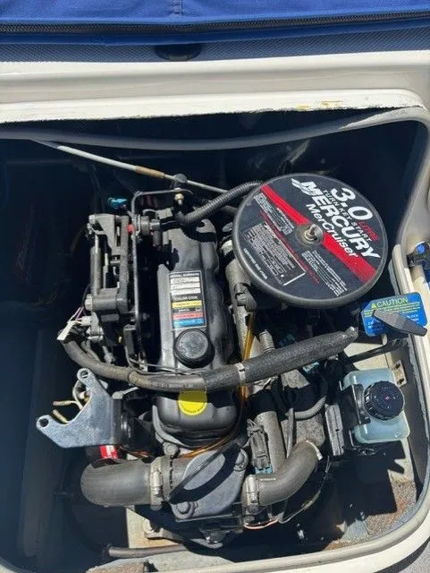 Slide: The Image of Bayliner 175XT 2006 - 5