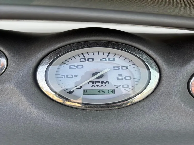 Slide: The Image of Sea Ray 180 Bow Rider 2004 - 15