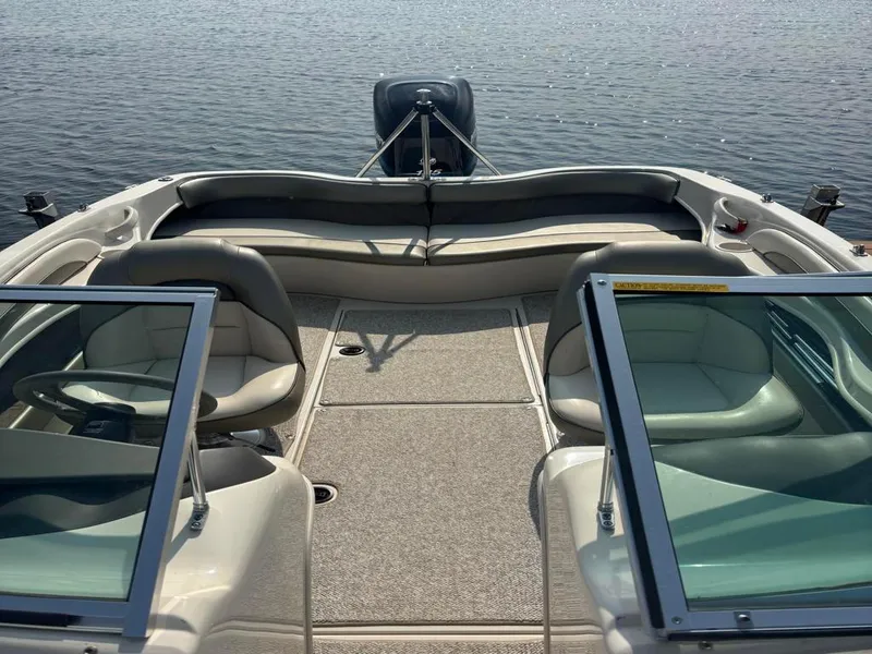 Slide: The Image of Sea Ray 180 Bow Rider 2004 - 9