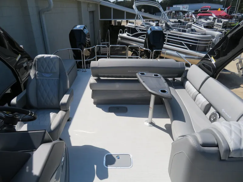 Slide: The Image of Bennington 30QXSBAX2 2026 - 10