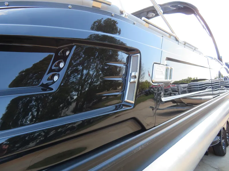 Slide: The Image of Bennington 30QXSBAX2 2026 - 24