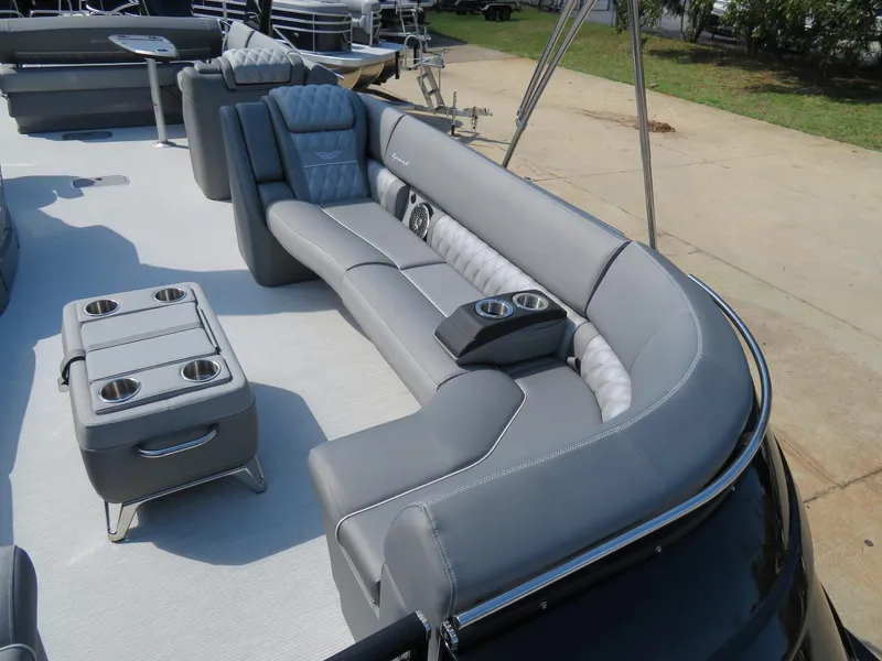 Slide: The Image of Bennington 30QXSBAX2 2026 - 7