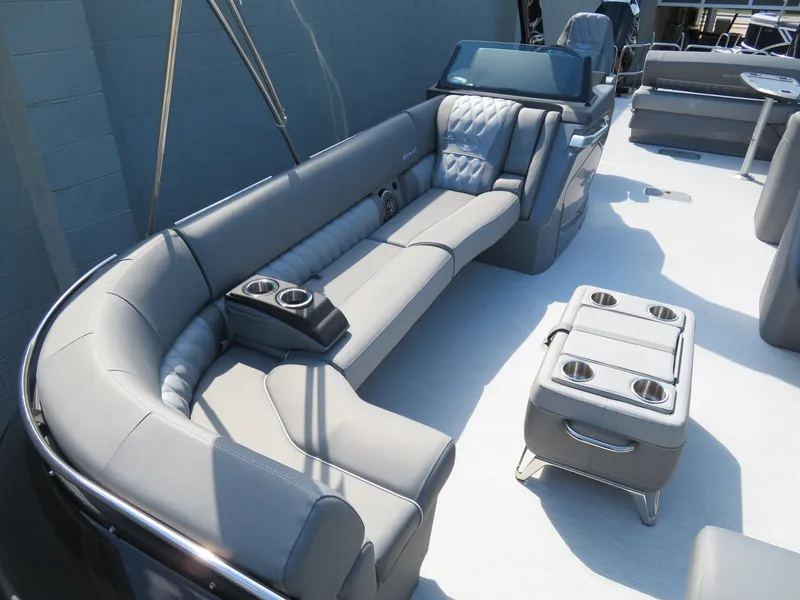 Slide: The Image of Bennington 30QXSBAX2 2026 - 8