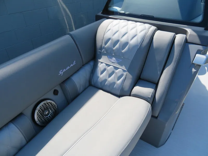 Slide: The Image of Bennington 30QXSBAX2 2026 - 9