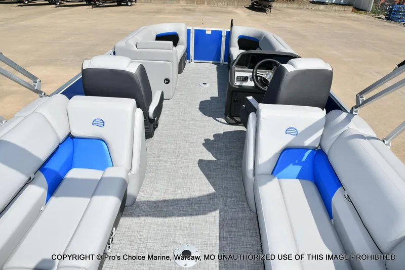 Slide: The Image of Sun Tracker Party Barge 22 DLX 2026 - 10