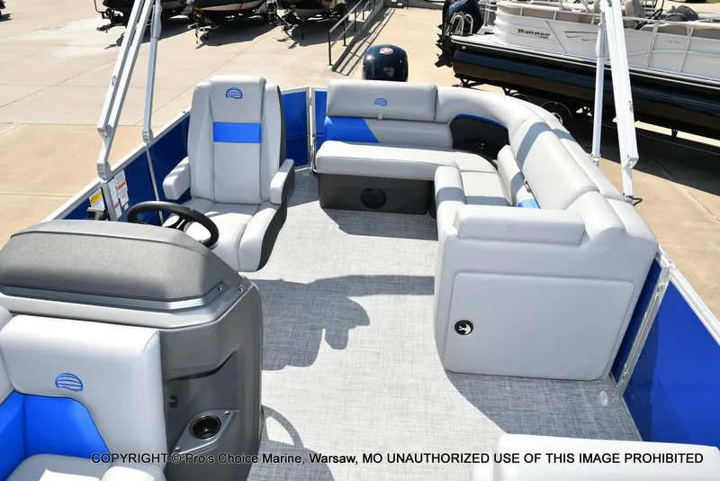 Slide: The Image of Sun Tracker Party Barge 20 DLX 2026 - 21