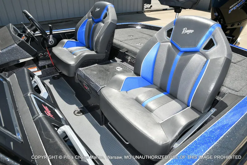 Slide: The Image of Ranger Z520R Dual Console 2023 - 18