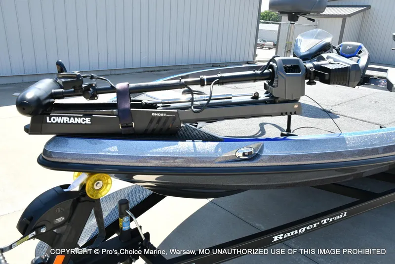 Slide: The Image of Ranger Z520R Dual Console 2023 - 26