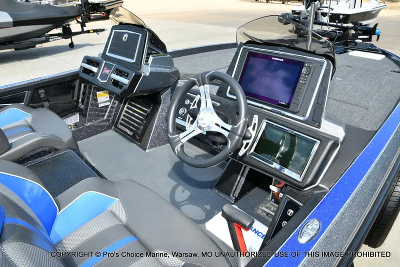 Slide: The Image of Ranger Z520R Dual Console 2023 - 3