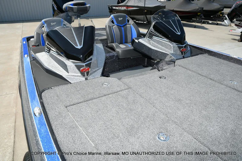 Slide: The Image of Ranger Z520R Dual Console 2023 - 33