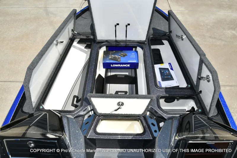 Slide: The Image of Ranger Z520R Dual Console 2023 - 57