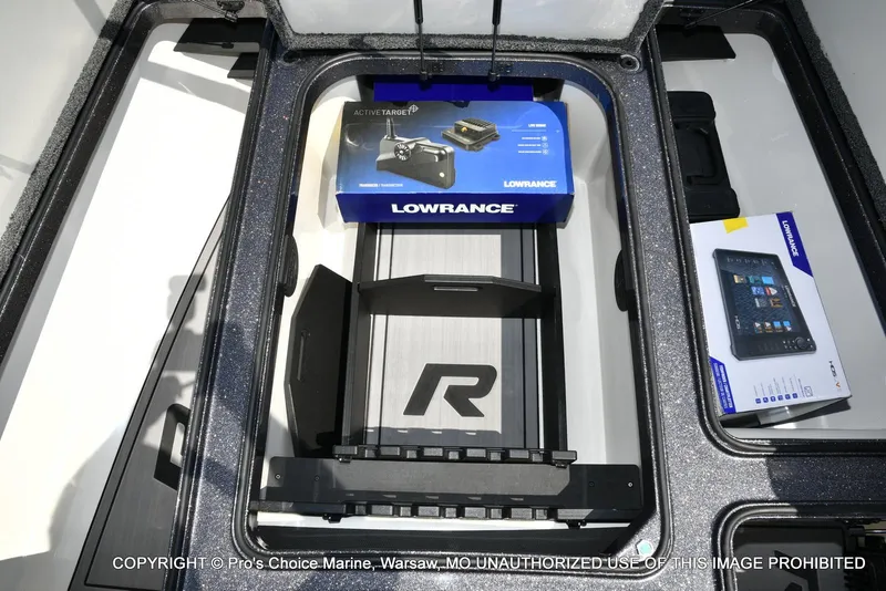 Slide: The Image of Ranger Z520R Dual Console 2023 - 60
