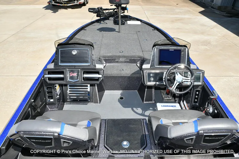 Slide: The Image of Ranger Z520R Dual Console 2023 - 7