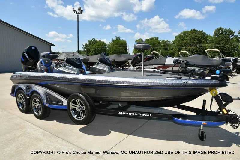 Slide: The Image of Ranger Z520R Dual Console 2023 - 85