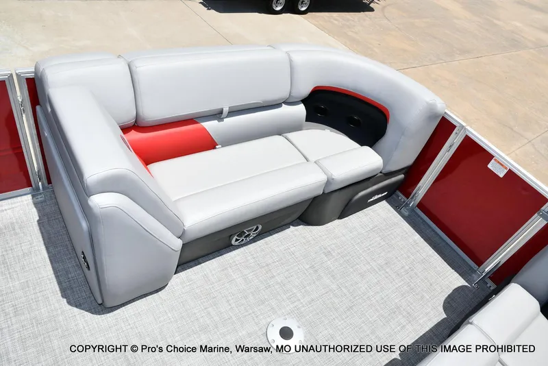 Slide: The Image of Sun Tracker Party Barge 22 DLX 2026 - 11